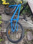 white 24 tum barncykel