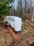 plasttunnor ca 200 liters.