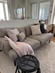 Grå IKEA soffa 