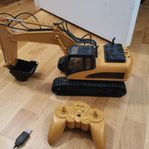 Radiostyrd grävmaskin