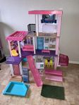 Barbie dreamhouse