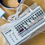 Roland Boutique TR-09 drum machine trummaskin 