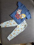 3 t shirts samt pyjamas 