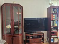 Samsung 65 tum QLED  + hyllan och bord
