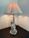Lladró figurin flicka bordslampa