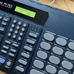 ROLAND TRUMMASKIN R-70 