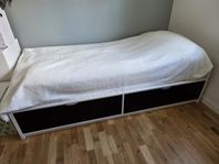 säng 90