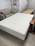 säng IKEA - gratis hemkörning