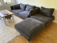 Soffa med två fotpall / sofa with two footstools