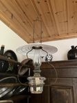 Antik takfotogenlampa