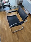 Bauhaus stol, krom och svart skinn, 500kr eller bud