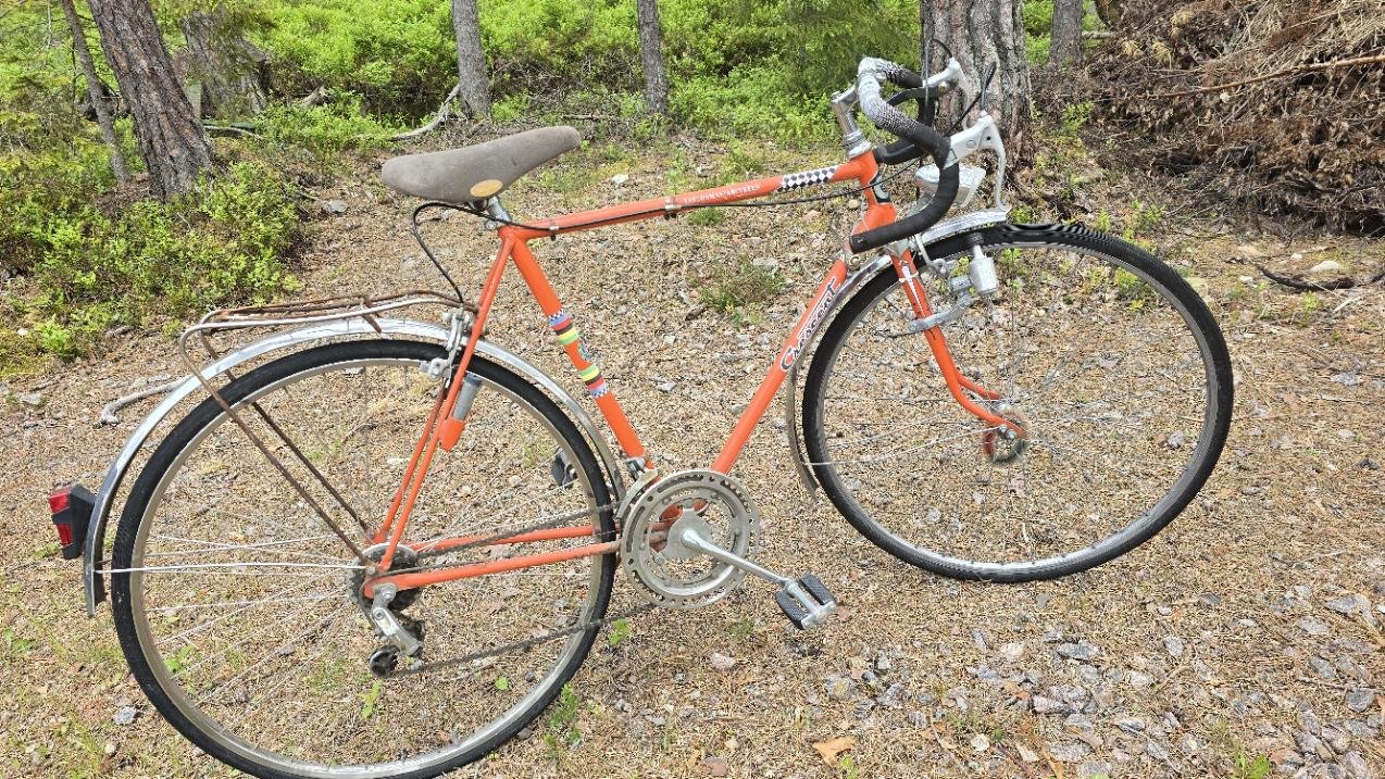 Crescent Racer