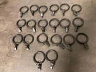 20 Gardinringar mormorsringar svart metall med klämmor.