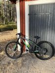 Frog MTB 69 - 26 tum barncykel