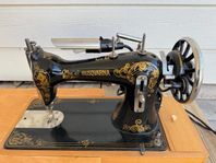 Symaskin Husqvarna äldre modell fungerande