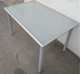 Matbord / Skrivbord frostat glas