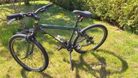 Peak Mountainbike 26" med 24 växlar