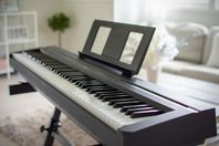 Digitalpiano - Yamaha P-45B + tillbehör