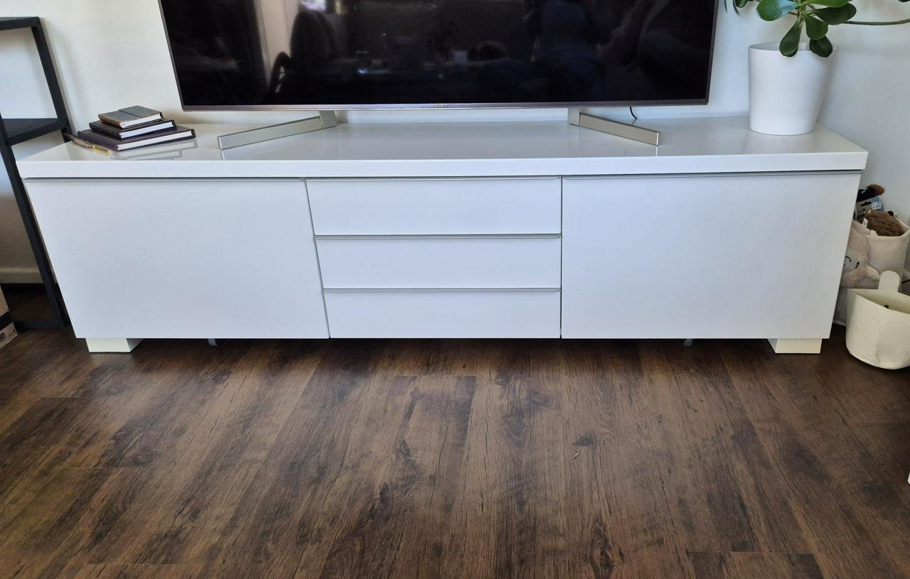 Tv-bänken BESTÅ