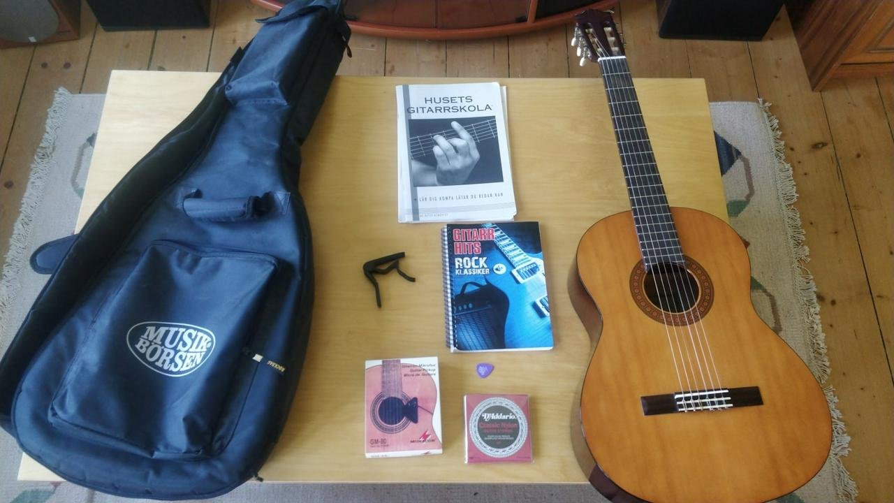 Akustik gitarr Yamaha YS-1 me...