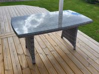Utebord med glasskiva