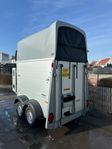 Hästtransport - Humbaur Single Alu med sadelkammare