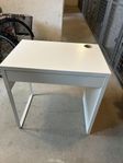Skrivbord micke