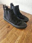 Sneaky Steve boots 