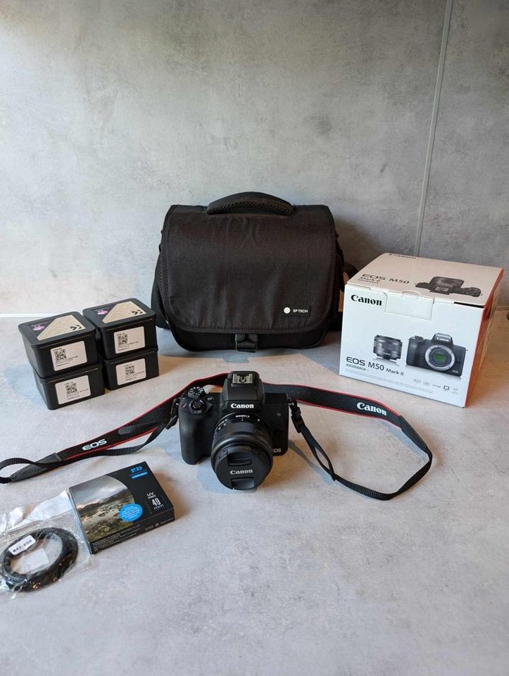 Canon EOS M50 Mark II kit med...