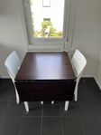 matbord och stolar