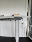 Skrivbord BEKANT 120x80 Elektrisk höj-sänkbar.