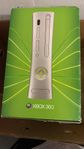 Xbox 360 med 2 handkontroller – Fint skick!