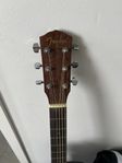 Fender CC-60S Left Handed Natural + Case + Stand