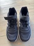 Addidas sneakers gympaskor