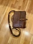 Saddleback Leather Laptop Bag (Nästan oanvänd, nyinsmord)