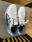 asics skor till innebandy eller handboll