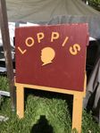 loppisskylt i trä