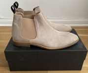 Sand mocka boots