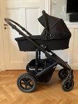 Svart Britax smile 3 inkl. Babysafe + bas