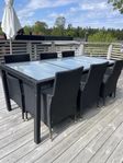 Utegrupp i konstrotting bord och 6 stolar 