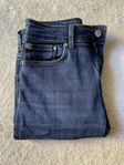 jeans med hög midja W27