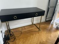 Skrivbord från Beliani 115 cm