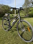 Trek Stellar damcykel i storlek 50.
