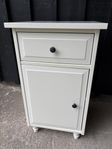 Hemnes sängbord