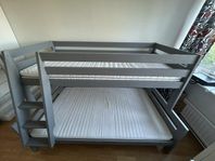 Svenska hem bunkbed med två madrasser som passar perfekt
