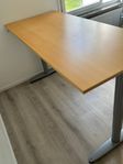 Stor höj och sänkbart skrivbord Kinnarps 180*80 cm
