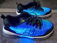 Sketchers Luminators stl 35