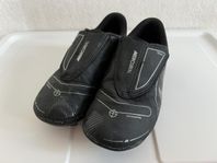 Fotbollsskor Nike storlek 12C/29,5