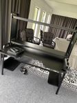 Gamingskrivbord ”Fredde” från Ikea