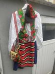 folkdräkt rättvik Dalarna  brudhanskar broderi 1800 tal